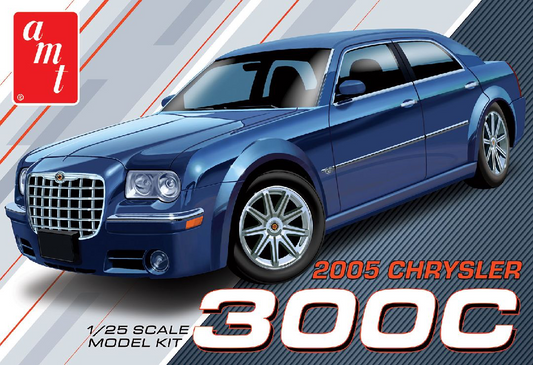 AMT 1/25 2005 Chrysler 300C Model Kit: Level 2